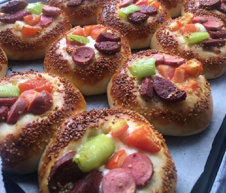 Bayatlamayan Sütlü Pizza Poğaça