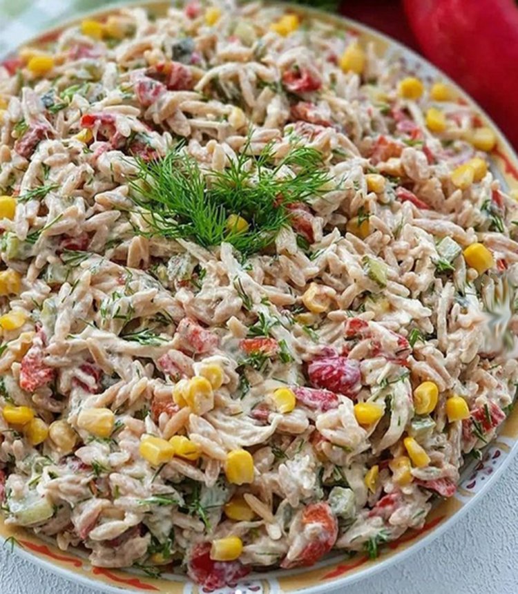 Tavuklu Arpa Şehrıye Salatası