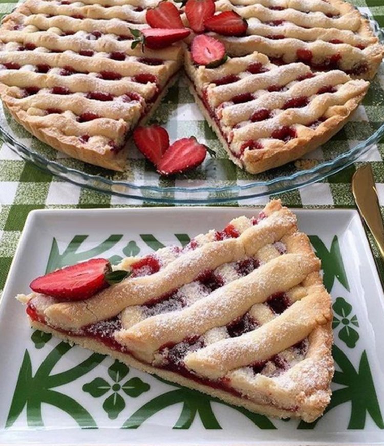Çilekli Tart